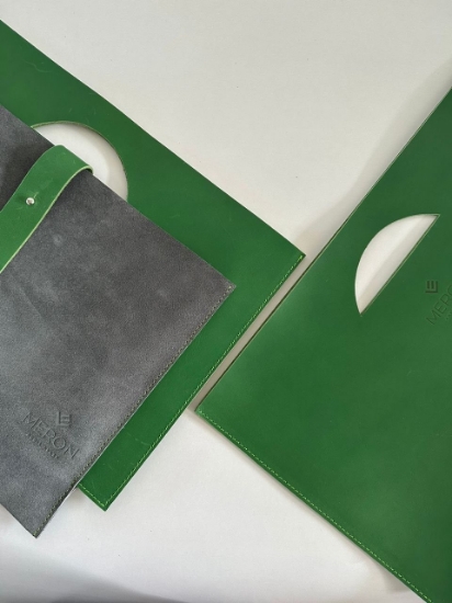 Picture of Meron leather